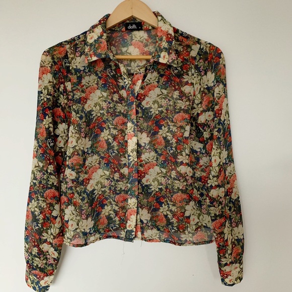 ⚡️3/$30⚡️Floral Blouse🌷 - Picture 4 of 4